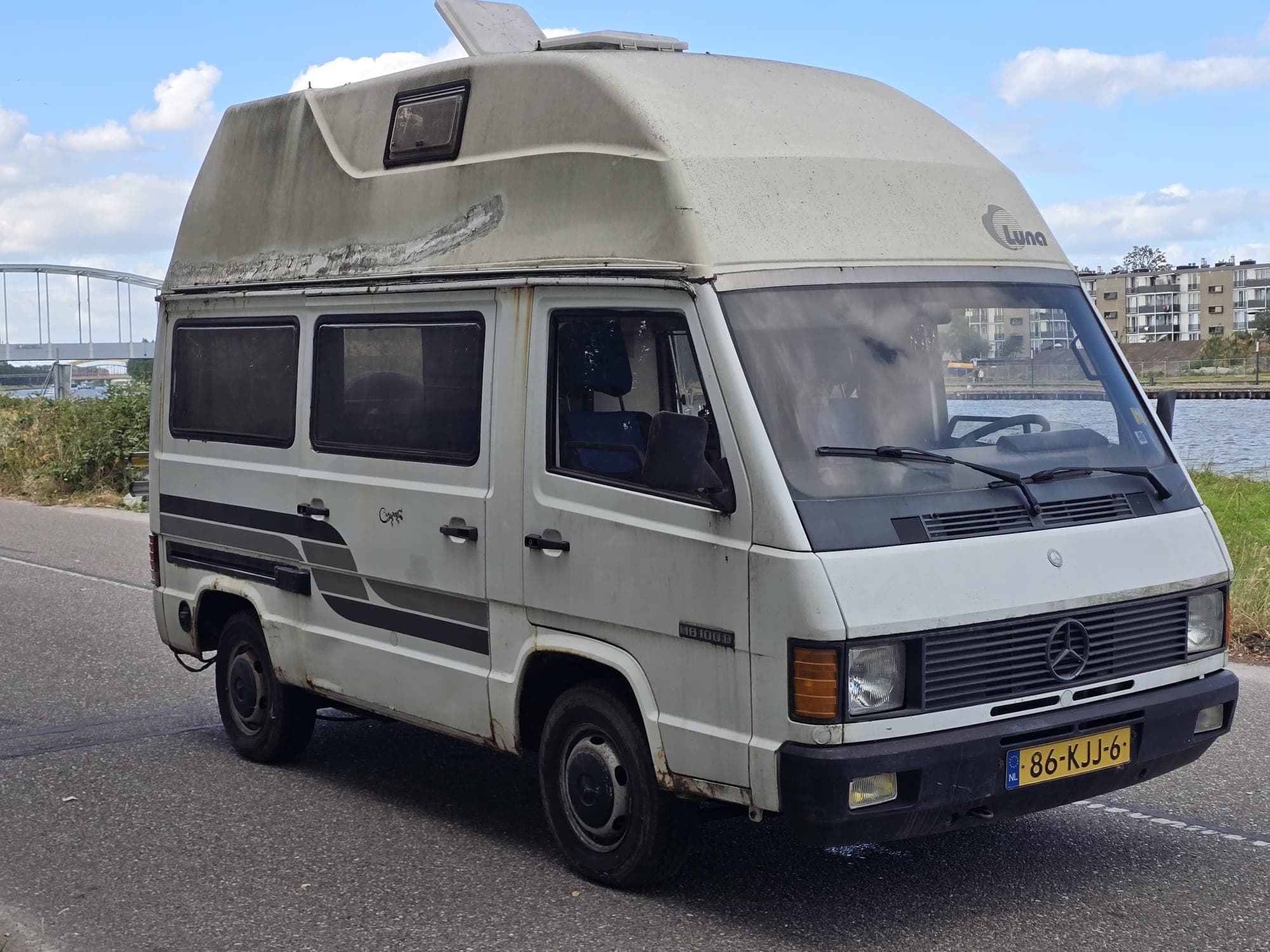 Mercedes-Benz MB 100 D MB 100 D