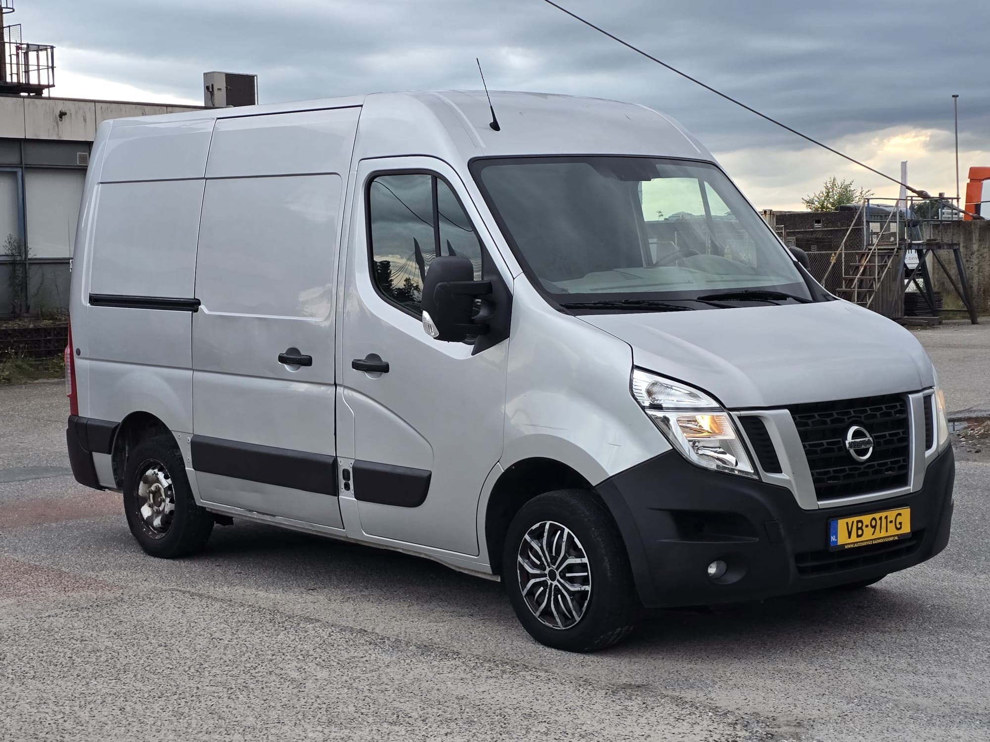 Nissan NV400 2.3 DCI