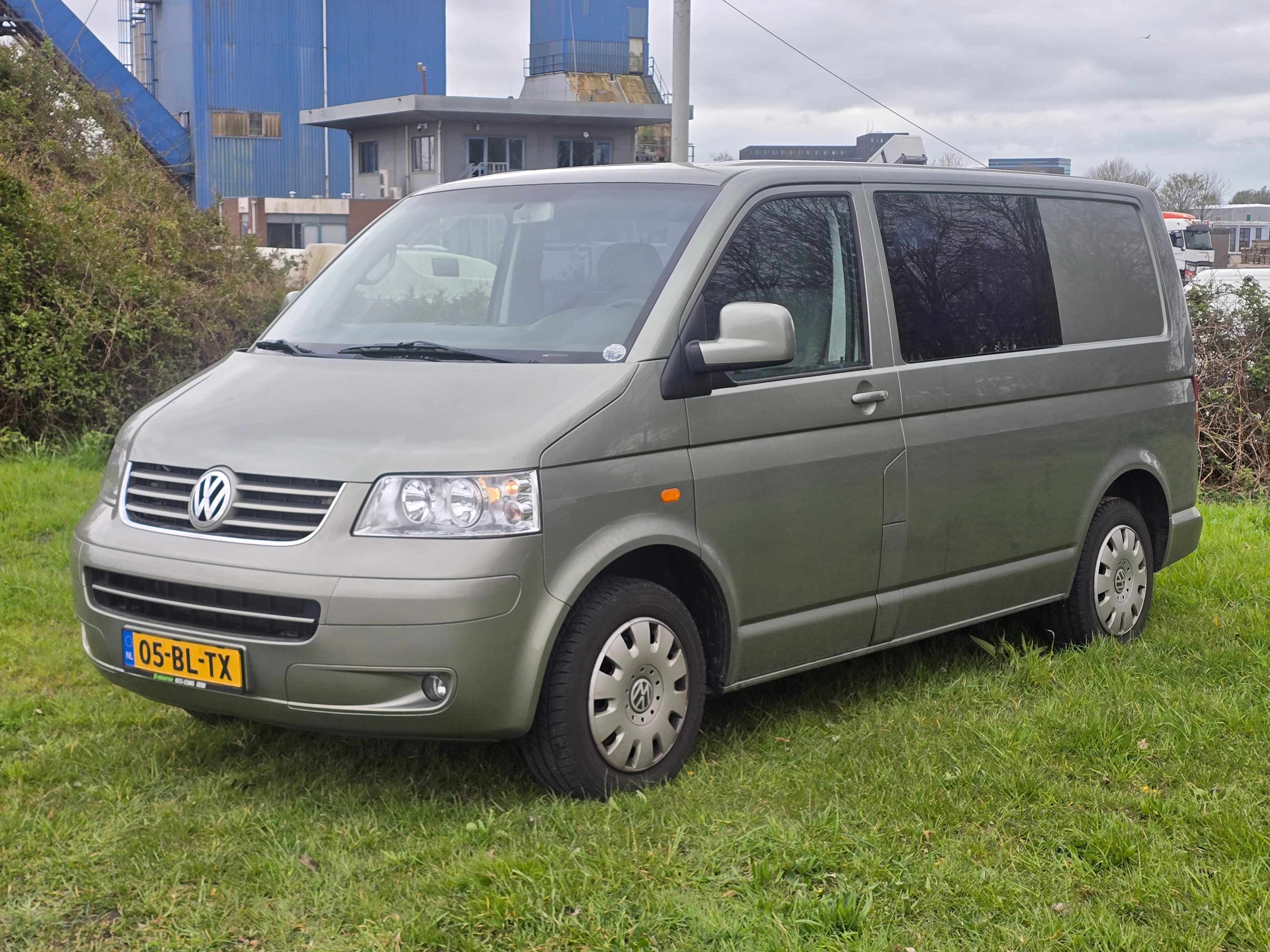 Volkswagen Transporter 2.5 TDI 174 PK dubbel cabine